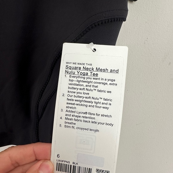 NWT LULULEMON SQUARE NECK MESH AND NULU YOGA TEE SIZE 6 BLACK
A228 - Picture 3 of 6
